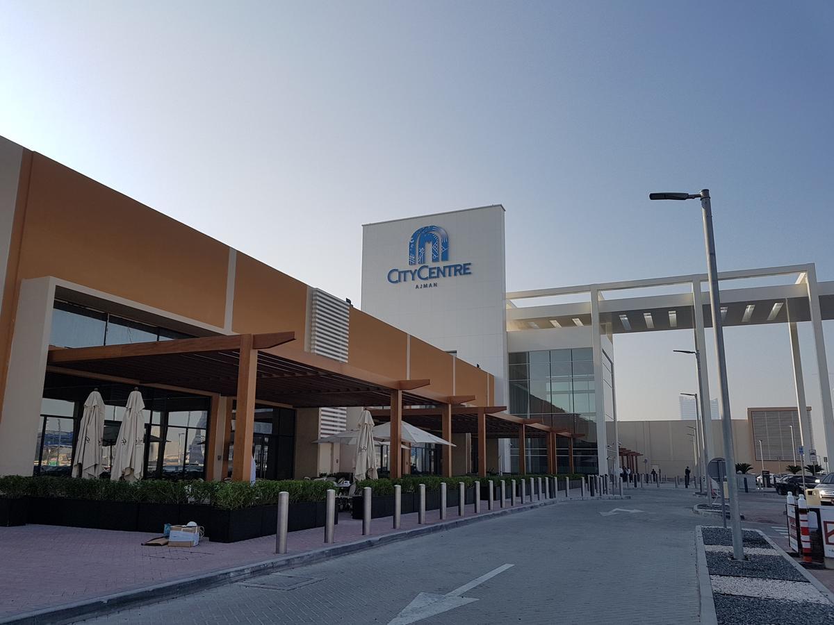 Radisson Blu Hotel, Hotel